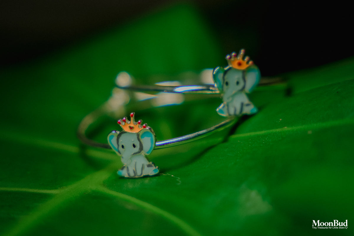 MoonBud Kids’ Royal Elephant Charm Bangles – Cute Silver-Tone Bracelets